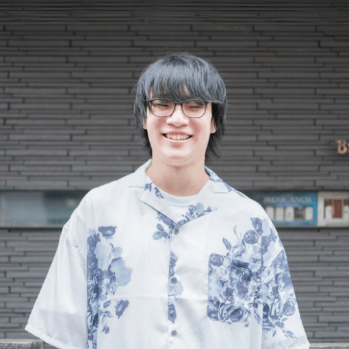 新倉 健太